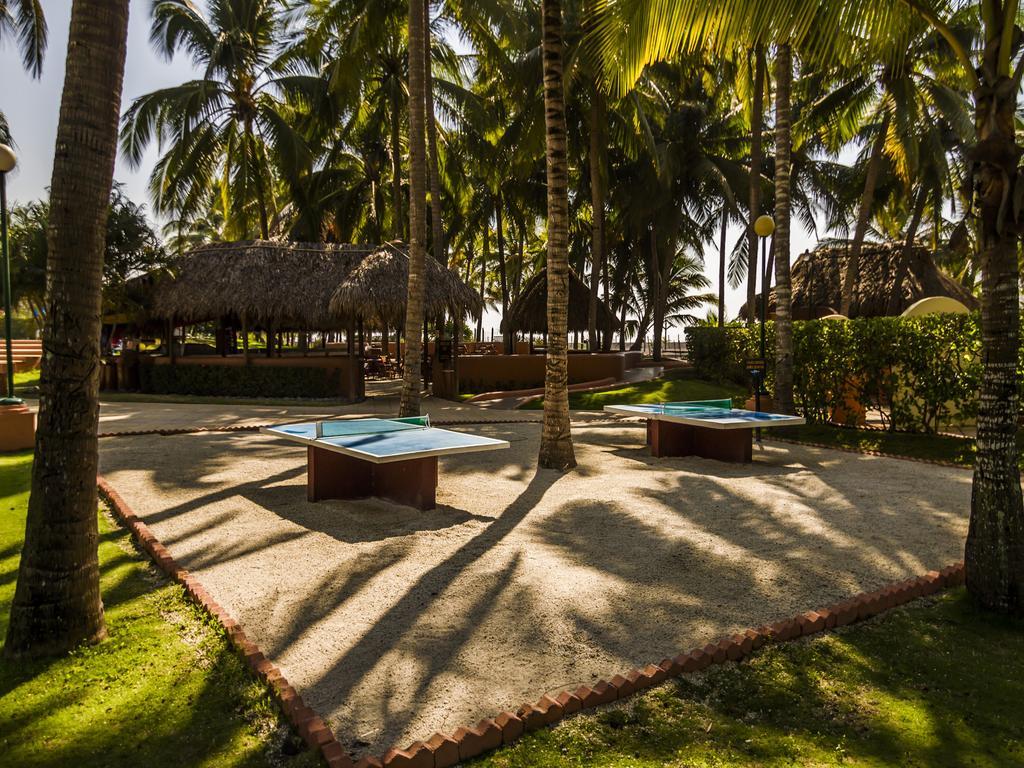 Hotel Soleil Pacifico Chulamar Exterior photo