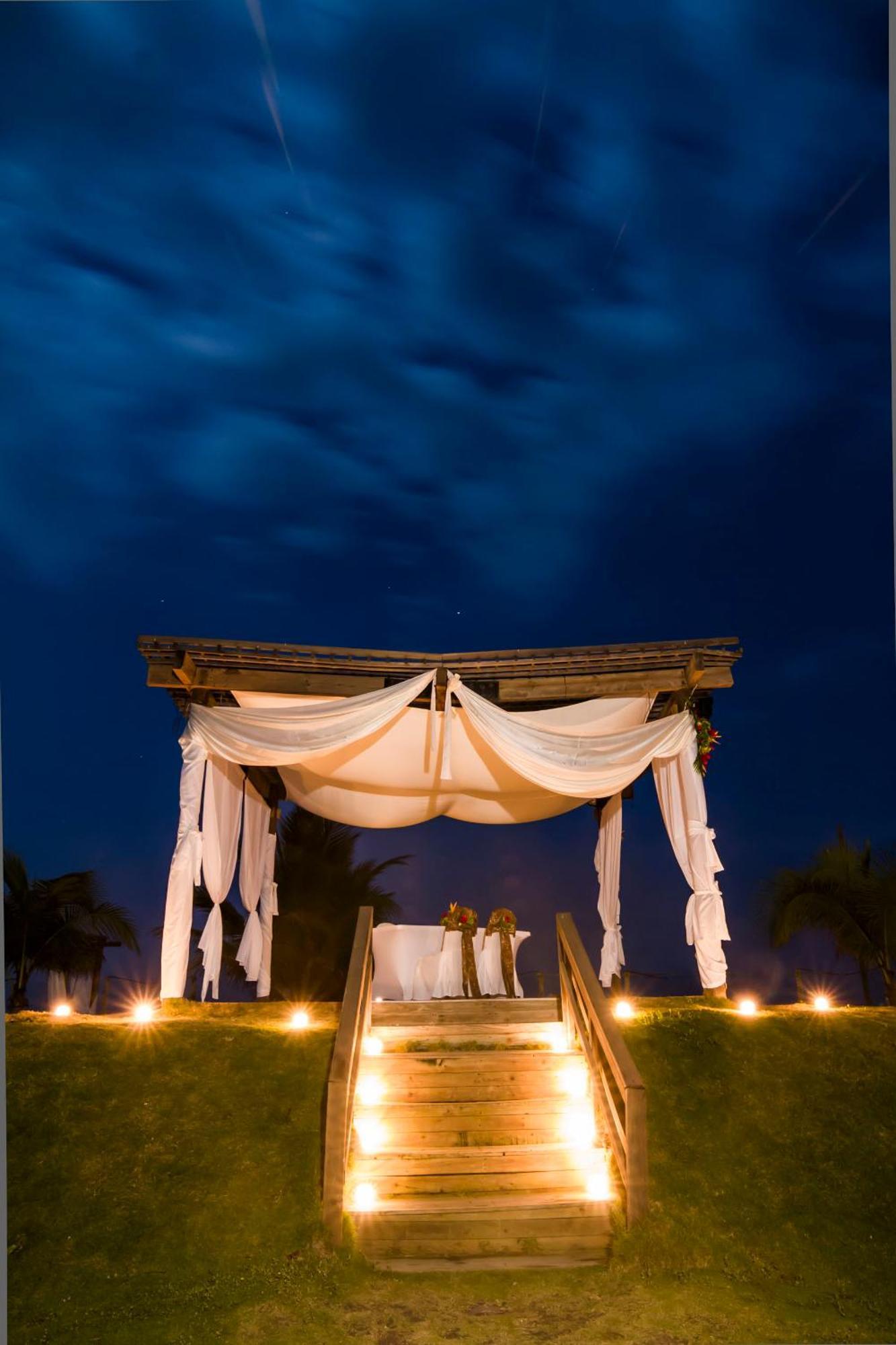 Hotel Soleil Pacifico Chulamar Exterior photo