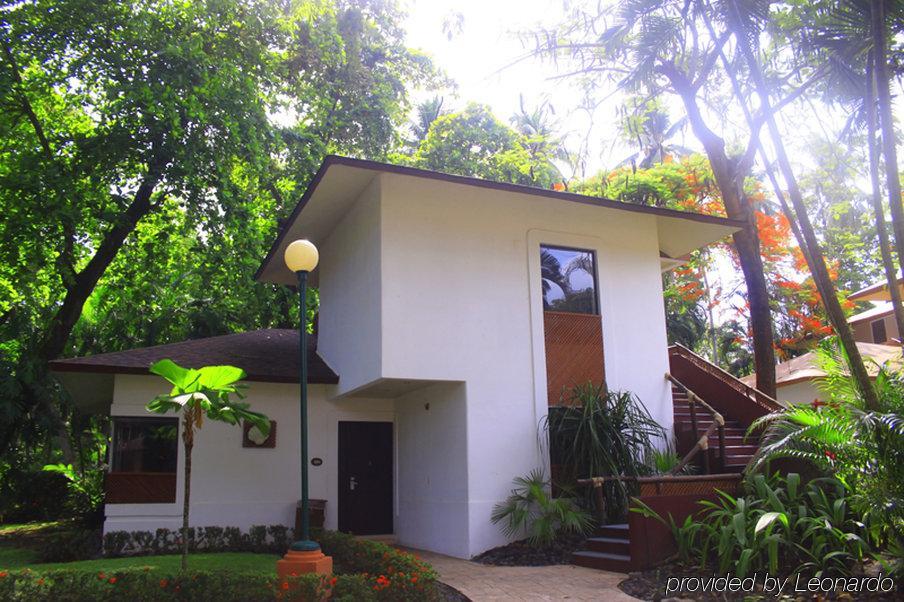 Hotel Soleil Pacifico Chulamar Exterior photo