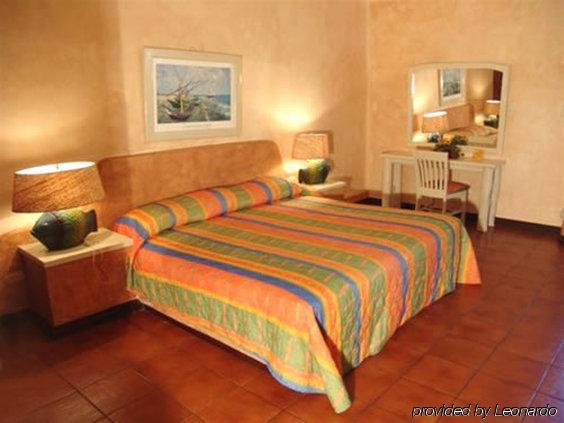 Hotel Soleil Pacifico Chulamar Room photo