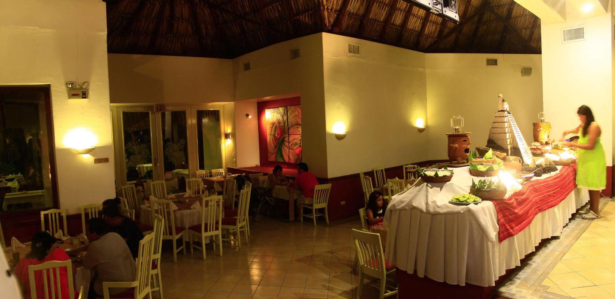Hotel Soleil Pacifico Chulamar Exterior photo