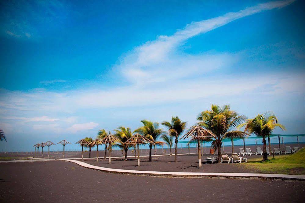 Hotel Soleil Pacifico Chulamar Exterior photo