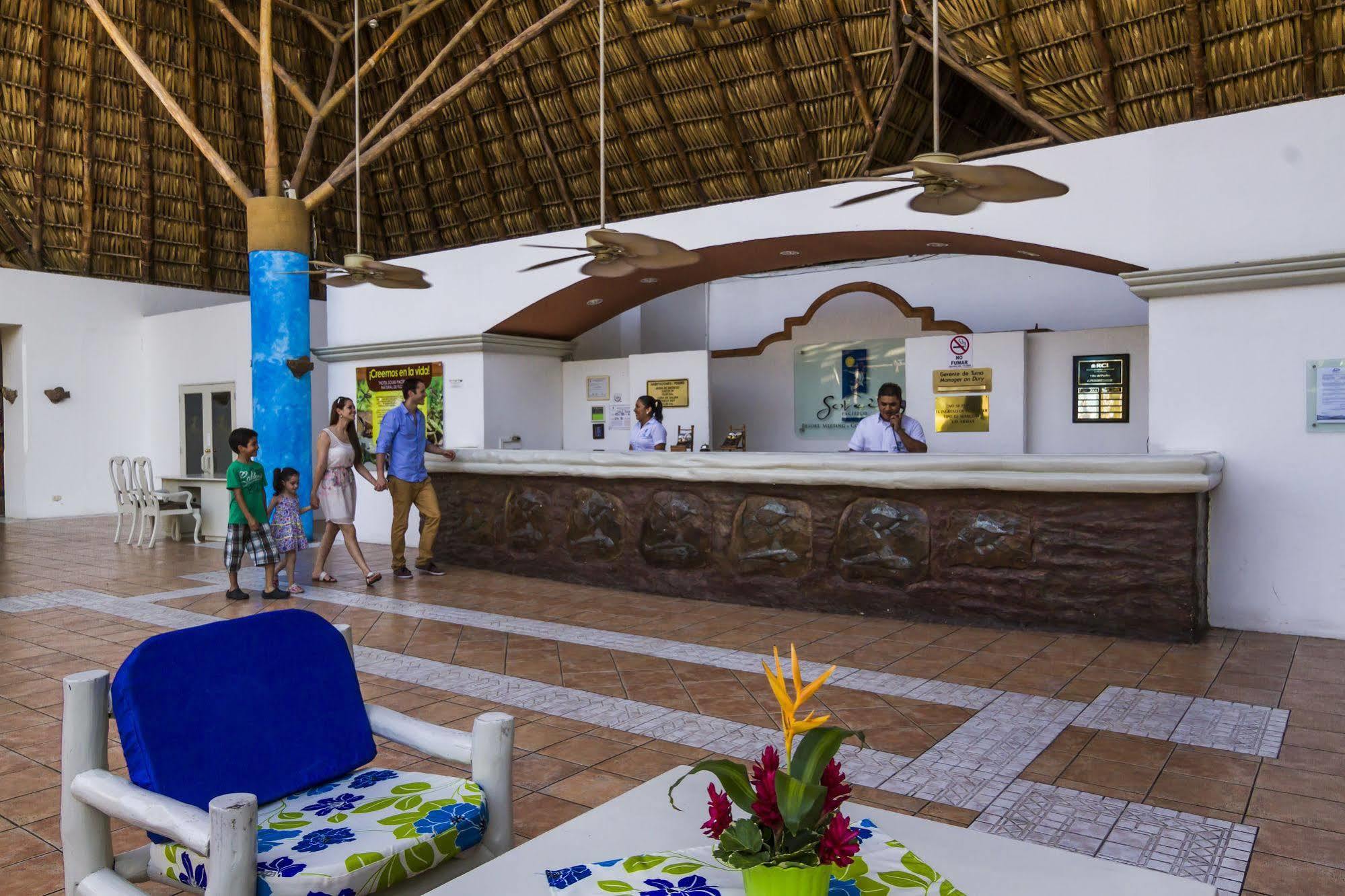 Hotel Soleil Pacifico Chulamar Exterior photo