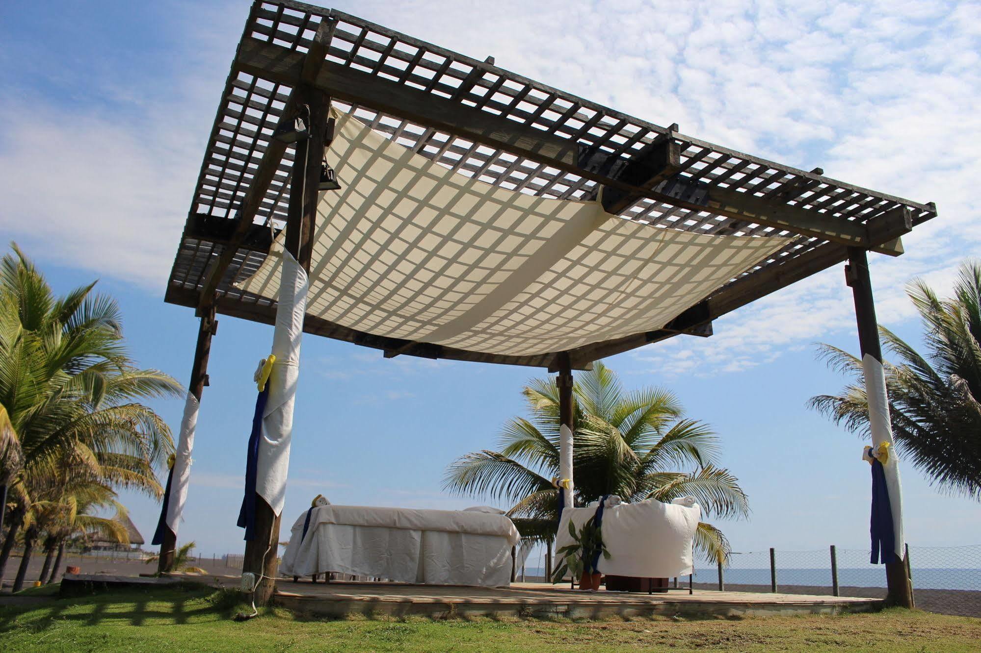Hotel Soleil Pacifico Chulamar Exterior photo