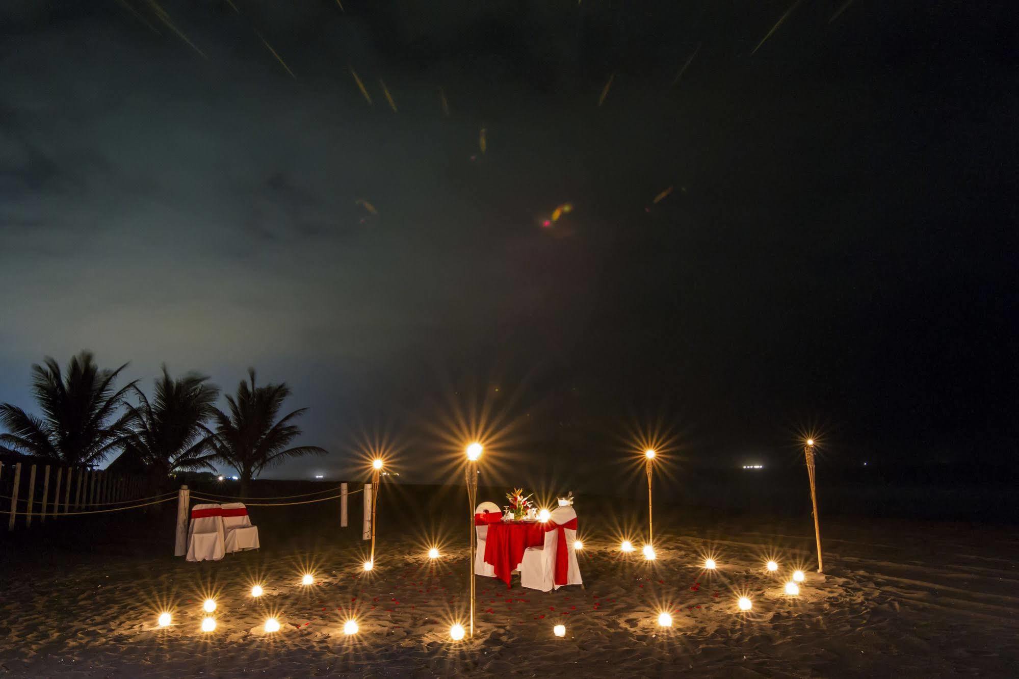 Hotel Soleil Pacifico Chulamar Exterior photo